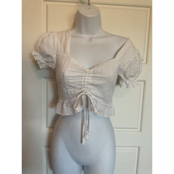 ROMWE Tops - Romwe White Eyelet Off Shoulder Boho Peasant Top S